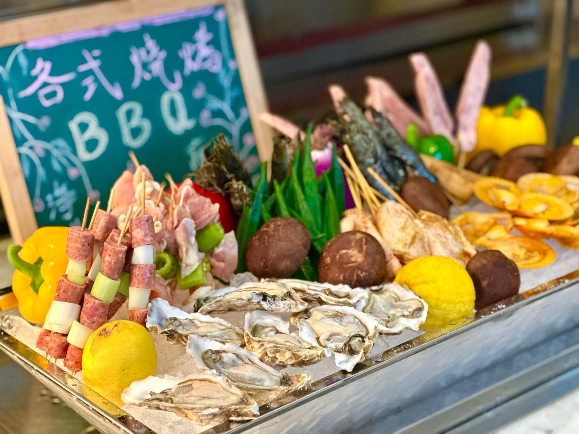 Holiday Inn Haikou West Coast By Ihg Экстерьер фото