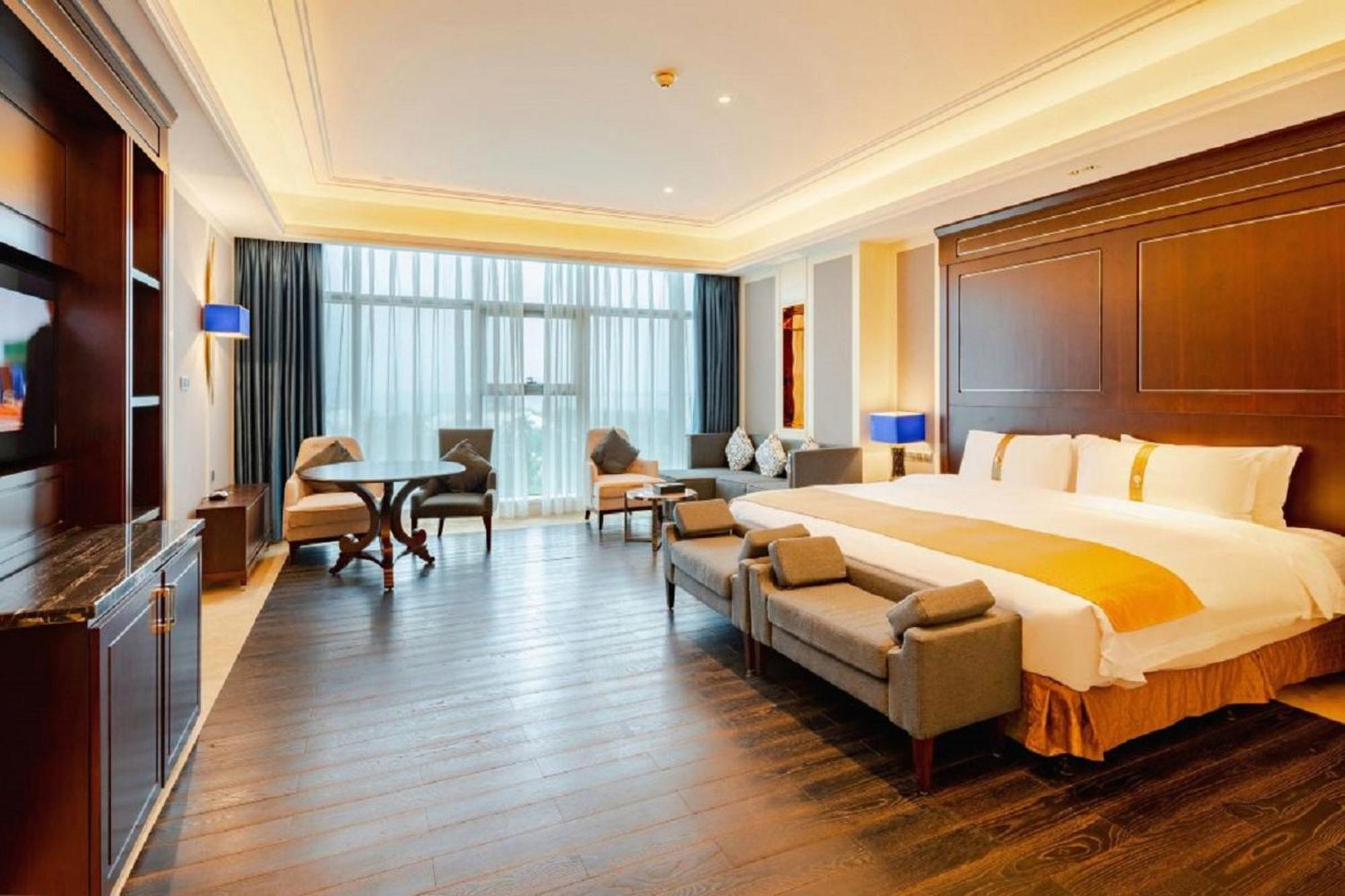 Holiday Inn Haikou West Coast By Ihg Экстерьер фото